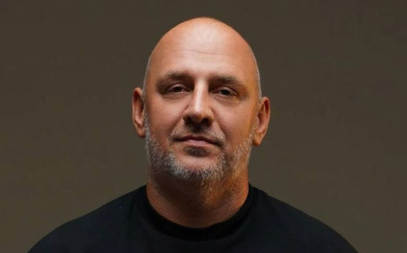 Відомий співак, який втік за кордон, зробив скандальну заяву про українську мову