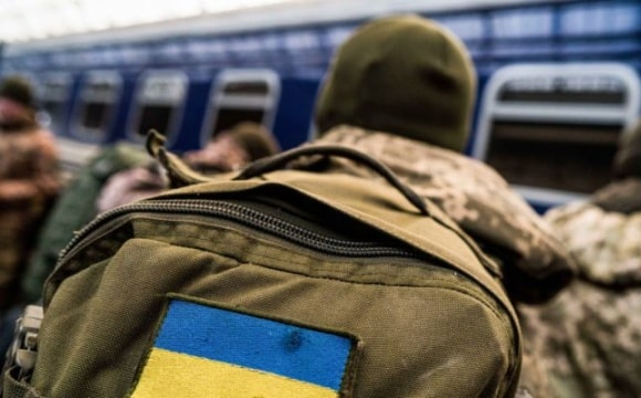 «Укрзалізниця» не пустила військового в поїзд: спалахнув скандал