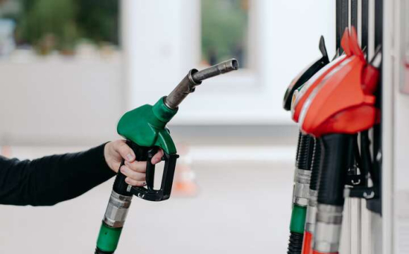 Пальне в Україні може подорожчати до 120 гривень за літр?