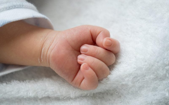 В Україні жінка залишила 7-місячну дитину одну майже на тиждень