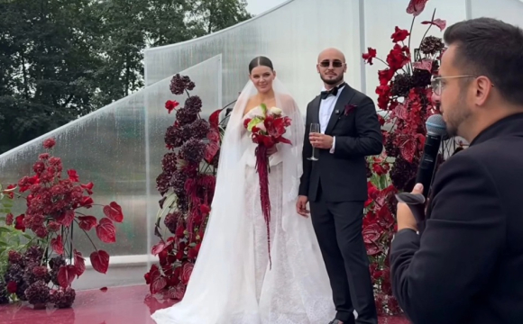 Відомий співак зіпсував весілля українського блогера