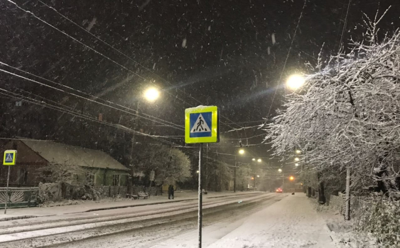 Луцьк засипає снігом