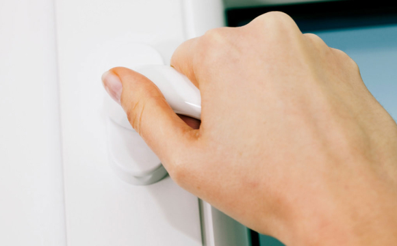 Волинян закликали закрити двері та вікна: що сталося