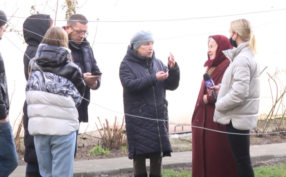 Погрожує та кричить: у Луцьку чоловік впродовж року тероризує сусідів