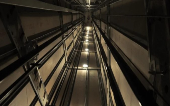 Підліток впав з дев'ятого поверху недобудови в шахту ліфта