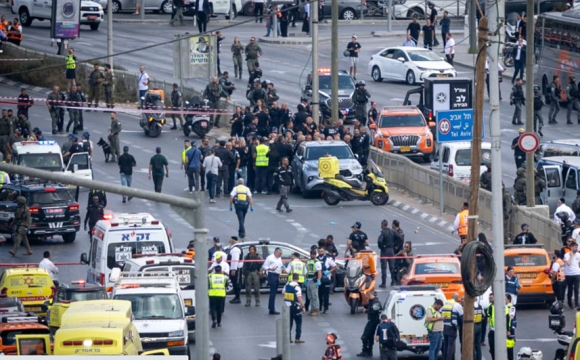 Терористи розстріляли автобус з пасажирами: загинули люди