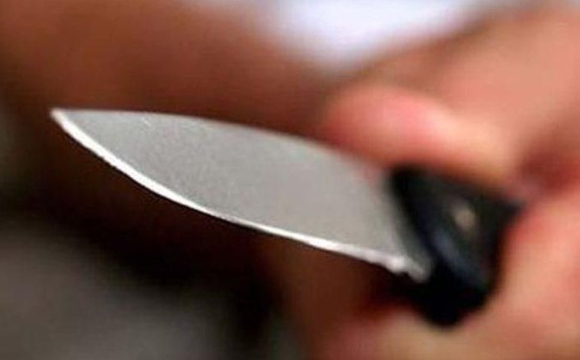 Волинянин під час застілля порізав вітчима