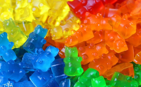 Волинян попередили про небезпечні цукерки, які продаються онлайн