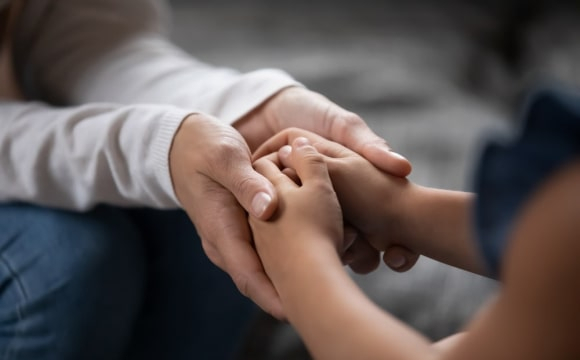 У Луцьку п’яна матір залишила малолітніх дітей самих у квартирі