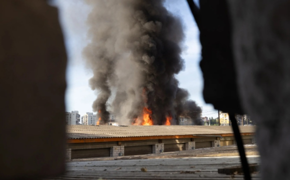 Будинок відомого українського ведучого накрило уламками під час атаки