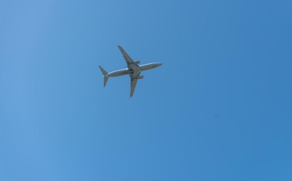 У небі над Волинню зафіксували загадковий літак