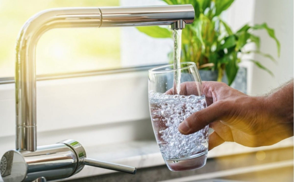 Чи може в Україні повністю зникнути вода в містах через атаки РФ