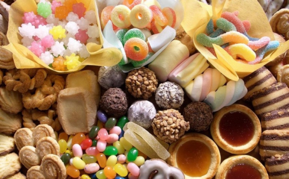 Лікарка розповіла, як перестати їсти солодке раз і назавжди