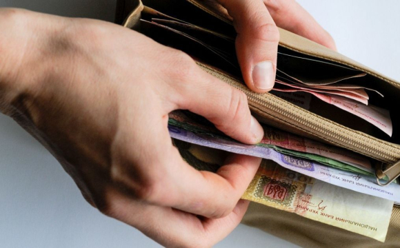 Українцям можуть нарахувати чужі борги