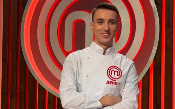 Фіналіст відомого шоу терміново покинув Україну