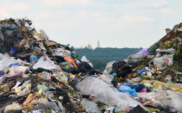 На Волині виявили небезпечні сміттєзвалища