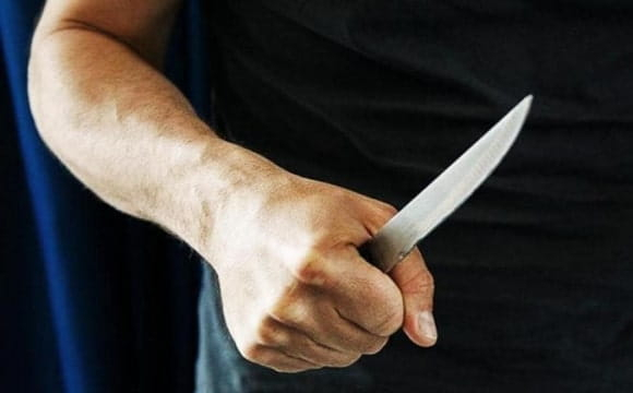 В Україні працівника ТЦК вдарили ножем під час перевірки документів