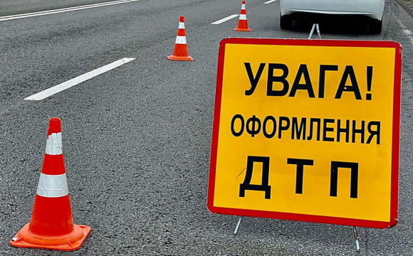 У селі на Волині зіткнулися авто та мотоцикл: постраждав підліток