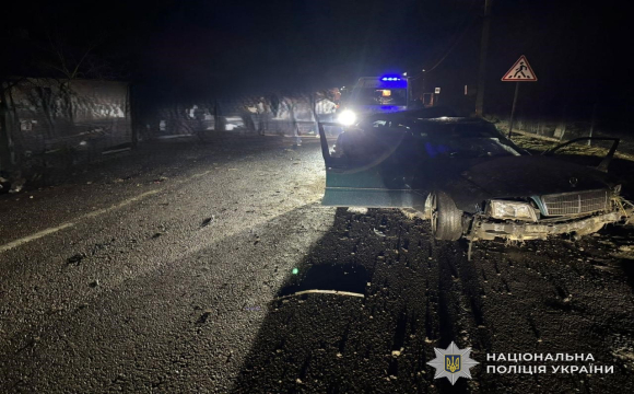 Смертельна ДТП на заході України: авто вилетіло в кювет і збило двох пішоходів