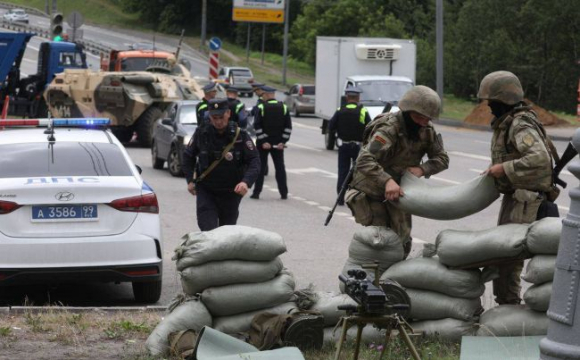 Чи можливе перекидання військ рф з України у зв'язку з військовим заколотом