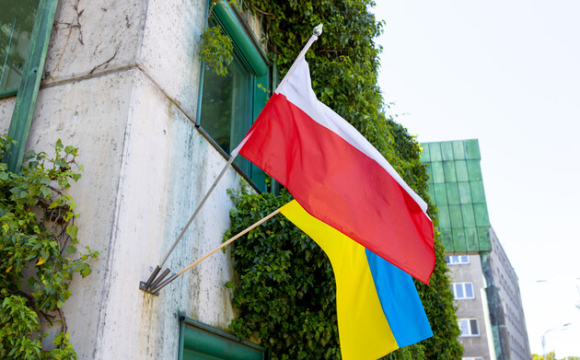 Українці у Польщі втратять право на роботу: що відбувається