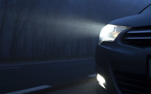 Назвали популярну звичку водіїв, яка може закінчитись ДТП