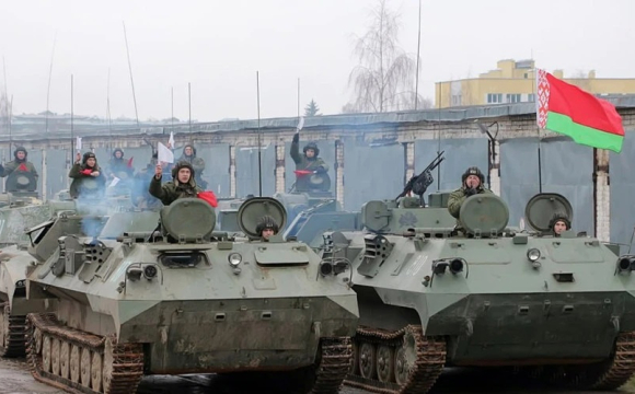 У Білорусі на кордоні з Україною розпочалася «раптова перевірка» військових