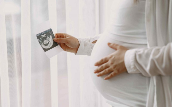 Вчителька музики народила дитину від 12-річного учня