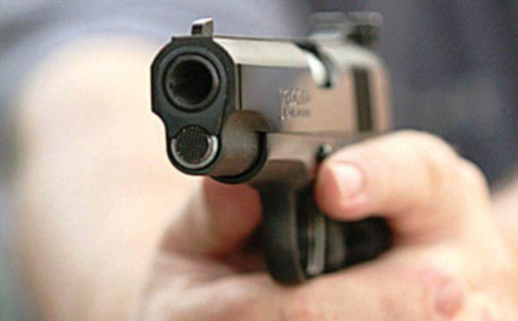 В Україні чоловік відкрив вогонь по працівниках ТЦК: троє людей постраждали