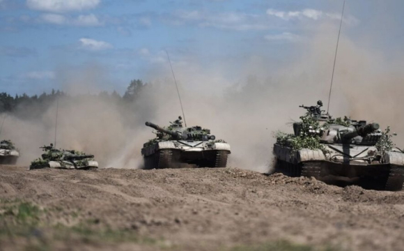 Українців готуватимуть до війни: попередили про нові закони