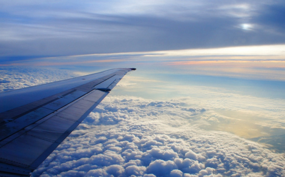 Після зльоту літак повернувся назад в аеропорт: що сталося