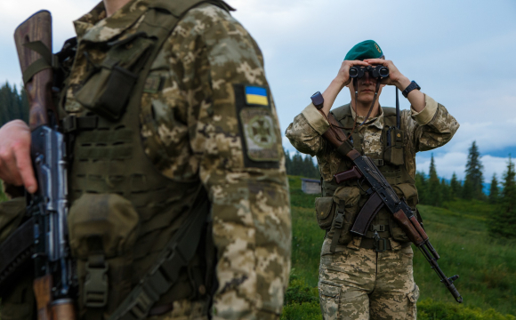 На заході України прикордонники допомагали чоловікам тікати за кордон