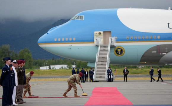 Правда розкрита: чому Трамп розстелив для Путіна червону доріжку