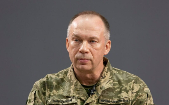 Стало відомо, скільки українців підтримують звільнення Сирського