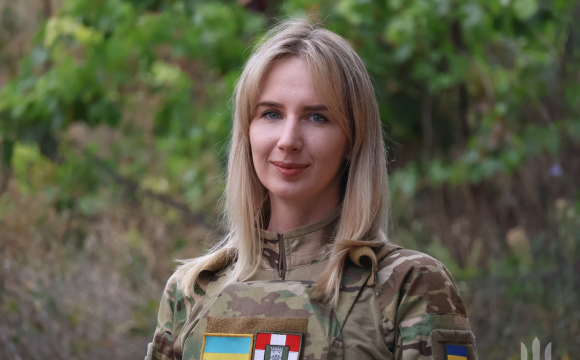 «Захищати країну - мій обов’язок»: історія медикині з волинської «сотки»