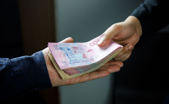 У Луцьку викладачка ВНУ «продавала» студентам успішне складання іспитів