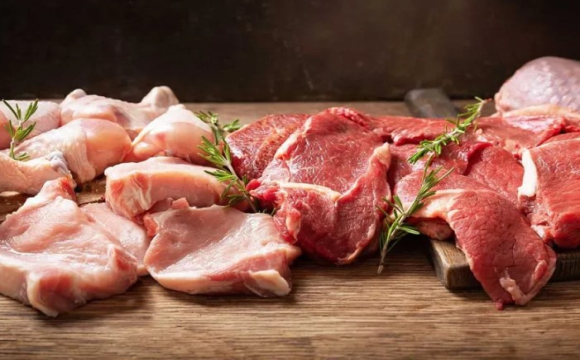 Ціни на м'ясо в Україні знову зросли: що стало причиною