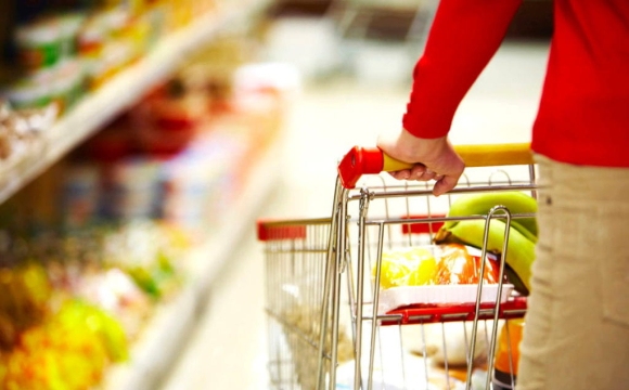 Улюблені продукти українців різко подорожчали