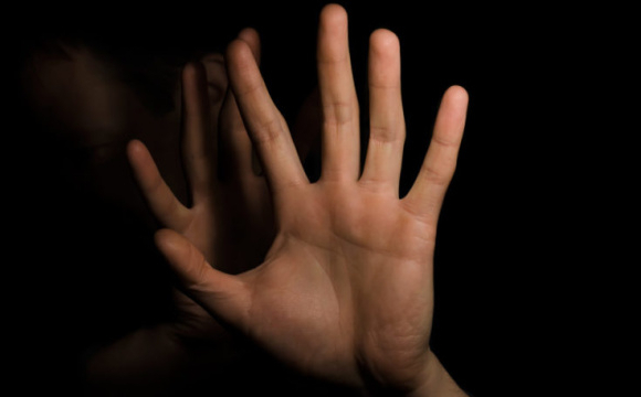 Молода вчителька згвалтувала 11-річну дитину