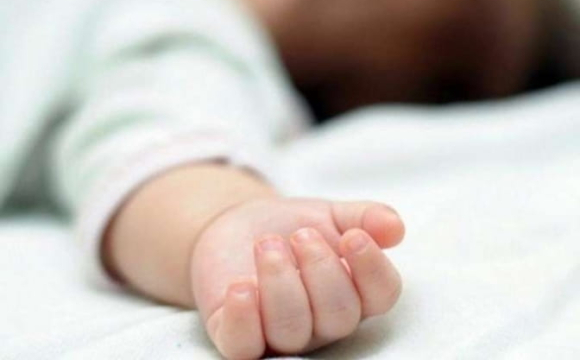 На заході України 2-місячна дитина померла від опіків під час операції