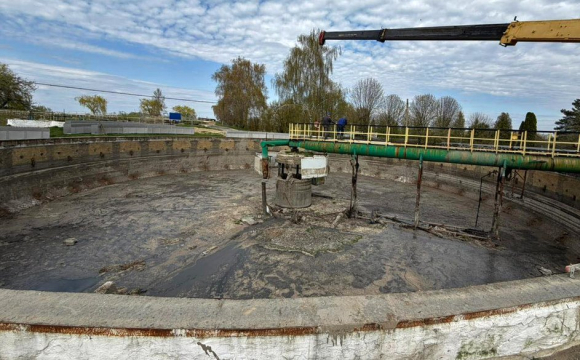 У Луцьку знову стоїть нестерпний сморід: яка причина цього разу