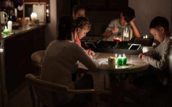 Блекаути та ціни: як удари по енергетиці вплинуть на вартість продуктів в Україні