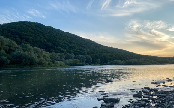 На заході України втопився 58-річний чоловік, який рятував онука