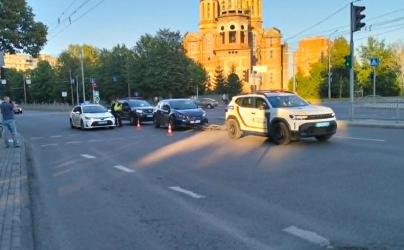 Стало відомо, у якому стані 15-річні підлітки, яких на Соборності у Луцьку збило авто
