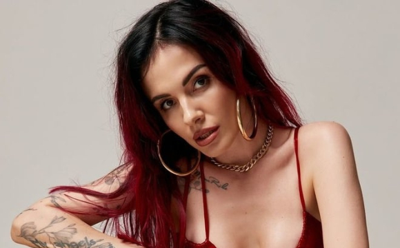 Відома співачка відреагувала на чутки про другу вагітність