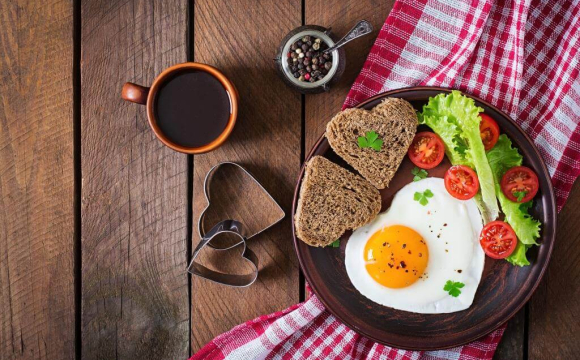 Пізній сніданок скорочує життя: що показало дослідження