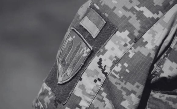 «Дитина віддала життя»: на Волині мало людей прийшли на прощання з Героєм