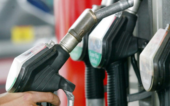 Як зменшити витрату пального під час подорожчання бензину та дизелю