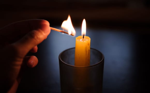 Українцям розповіли, як вижити в багатоповерхівці без світла, води й тепла