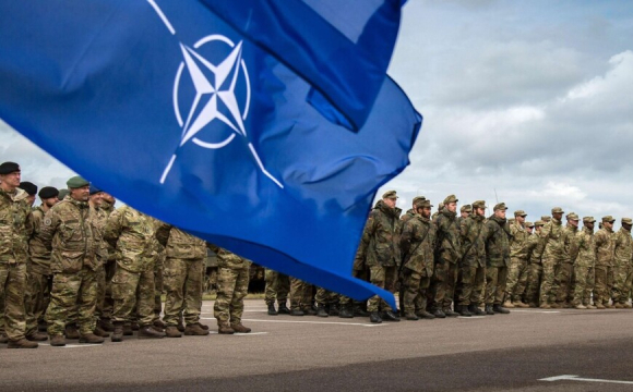 Деякі країни НАТО можуть ввести війська в Україну